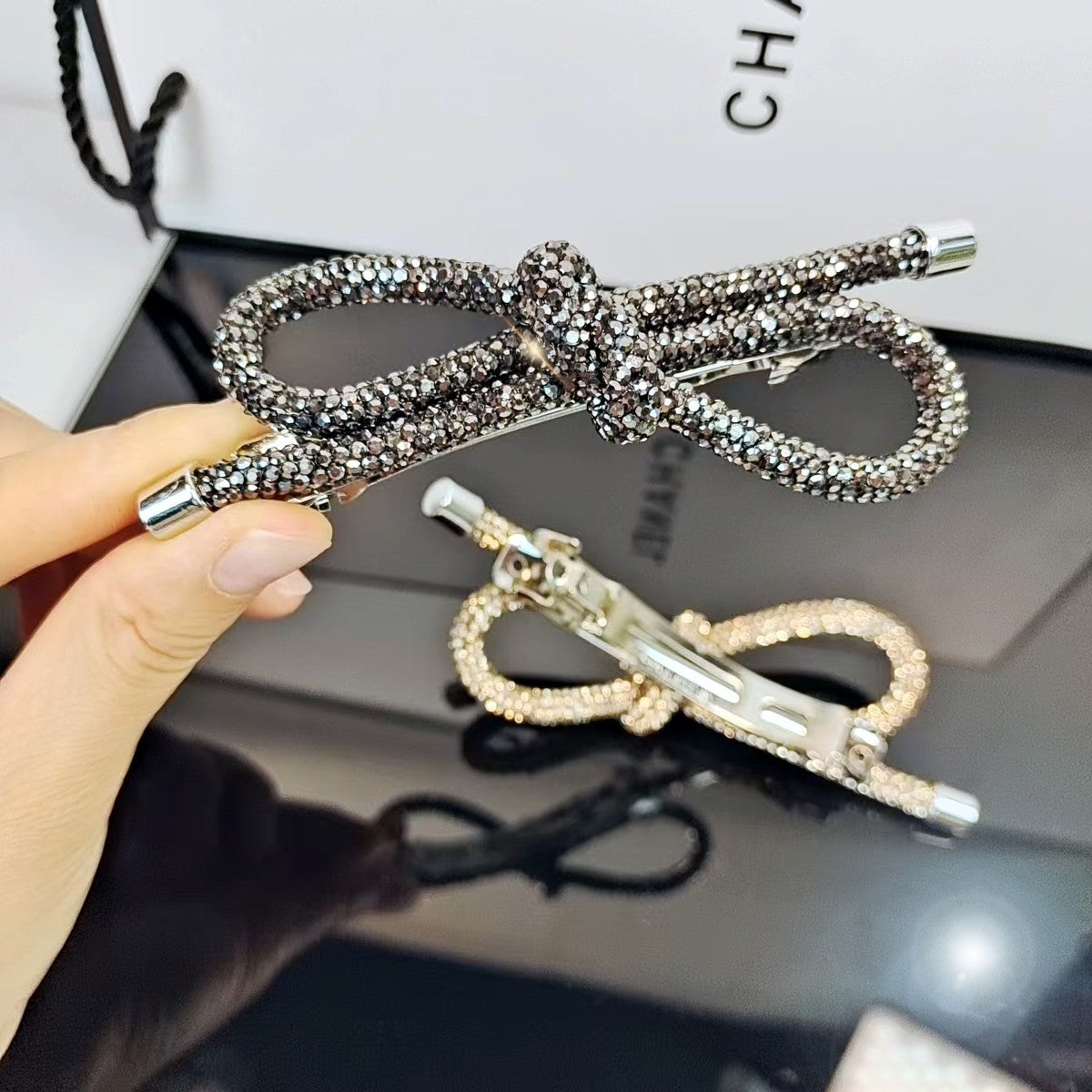 Women's Simple Style Classic Style Bow Knot Alloy Inlay Rhinestones Hair Clip