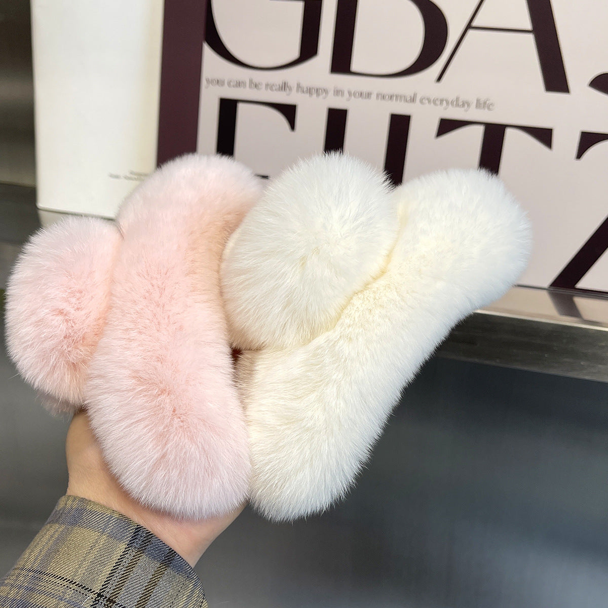 simple style geometric solid color rabbit fur hair claws 1 piece