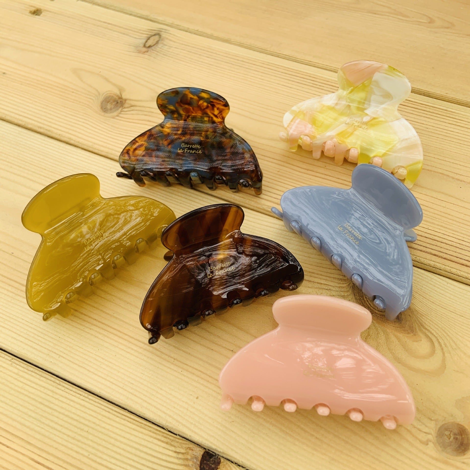 Women's Simple Style Geometric Acetic acid sheets Hair Claws