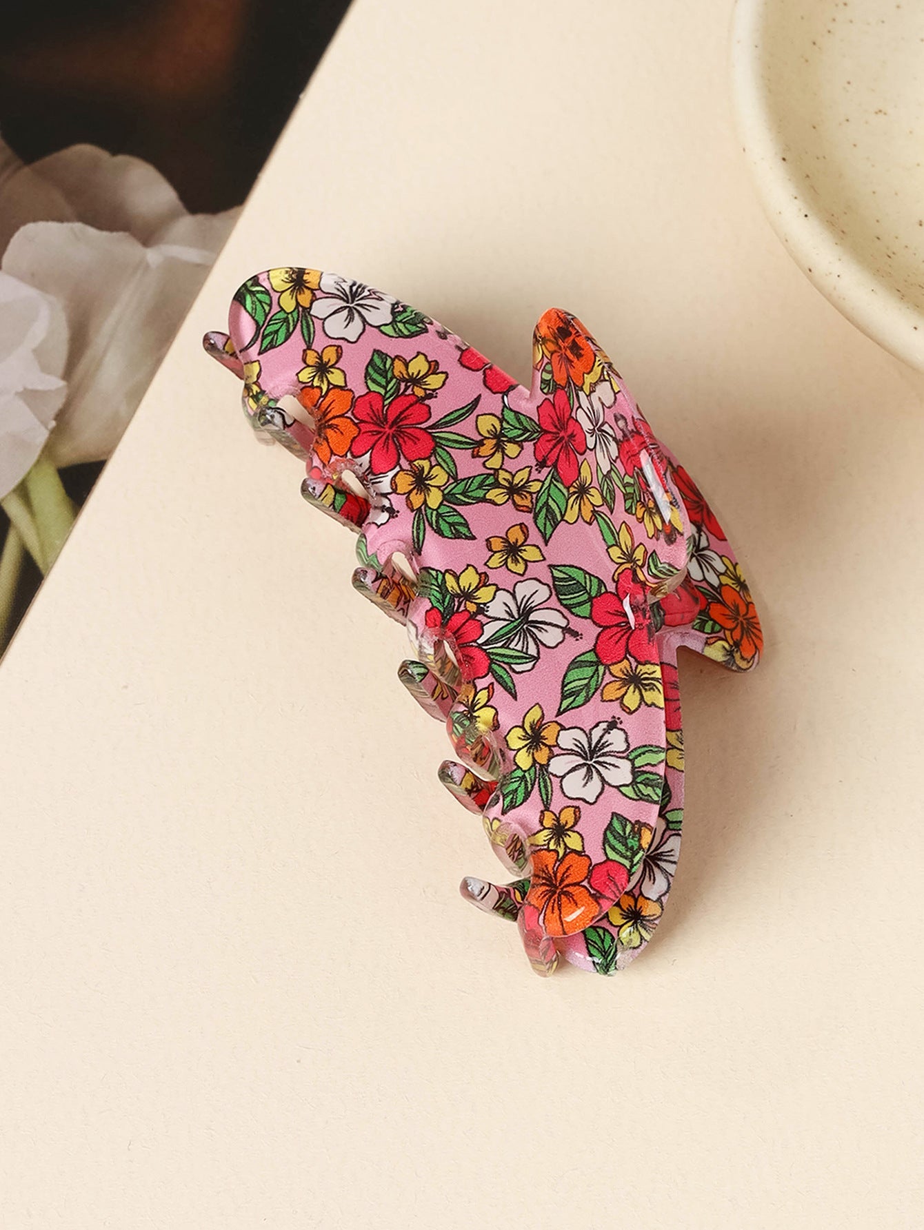 women's sweet flower arylic handmade hair claws