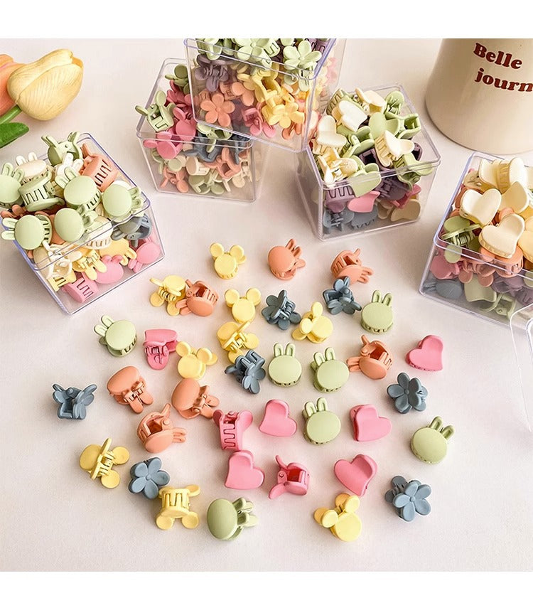 Women's Sweet Rabbit Heart Shape Arylic Hair Claws