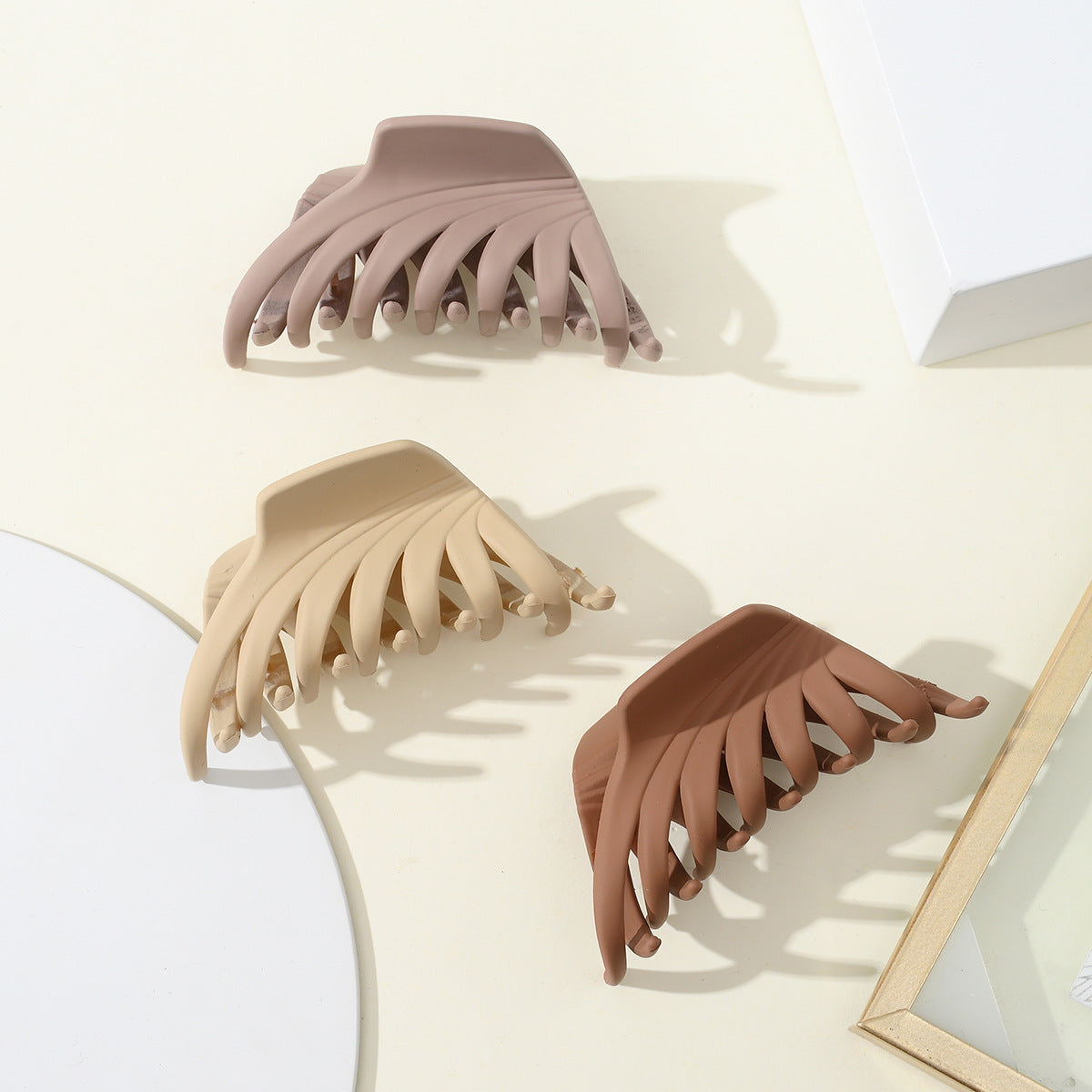 women's simple style geometric plastic stoving varnish hair claws