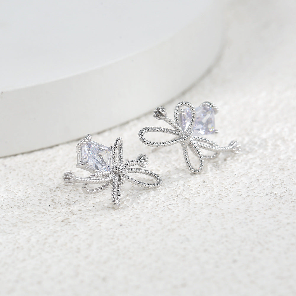 Agate love stud earrings 2025 new popular Ankola red earrings light luxury high-end small fragrant wind earrings