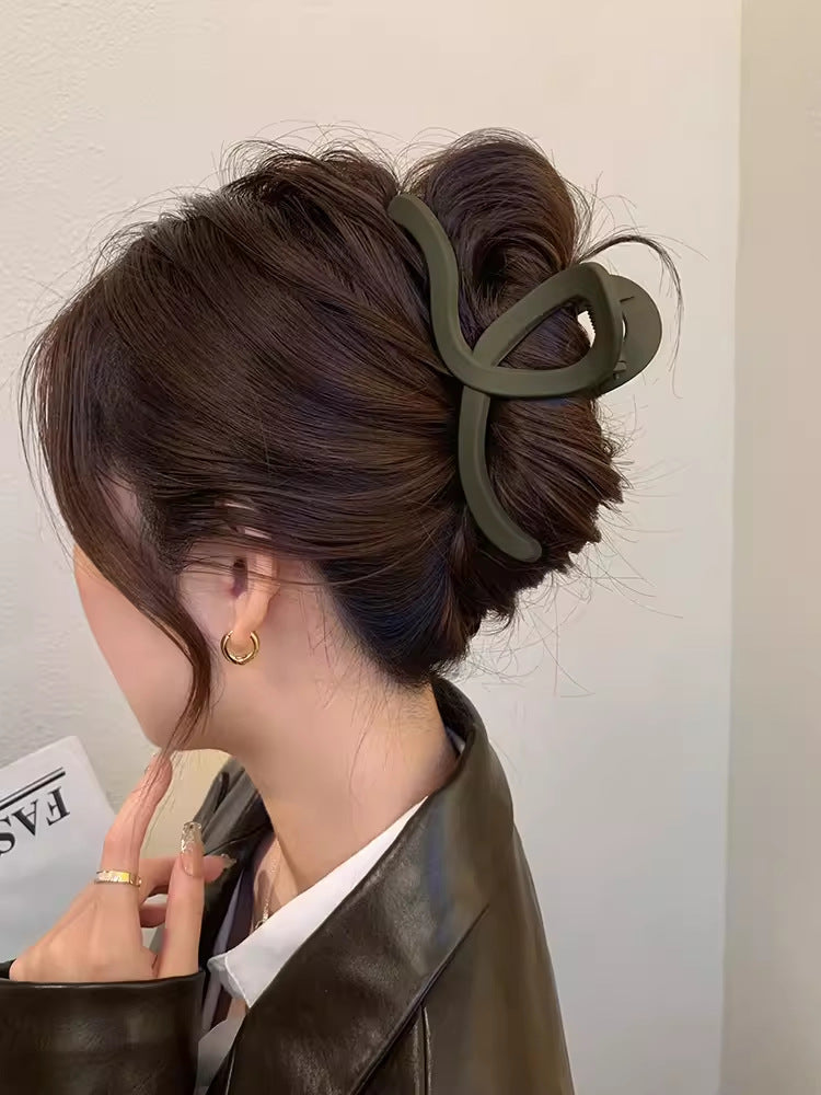 Women's Elegant Solid Color Plastic Stoving Varnish Hair Claws