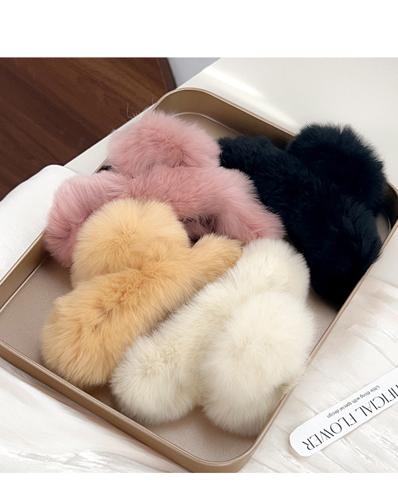 Women's Simple Style Solid Color rabbit fur Hair Claws