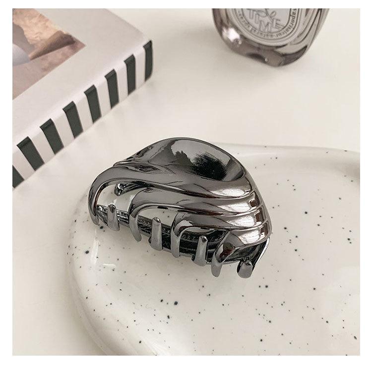 Women's Casual Simple Style Solid Color Alloy Hair Claws