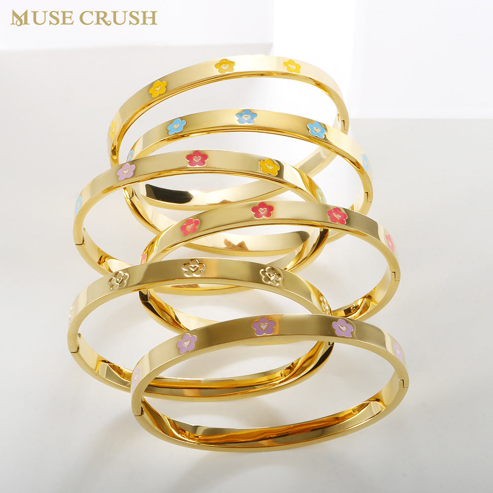 Elegant Heart Shape Flower Titanium Steel Bangle In Bulk