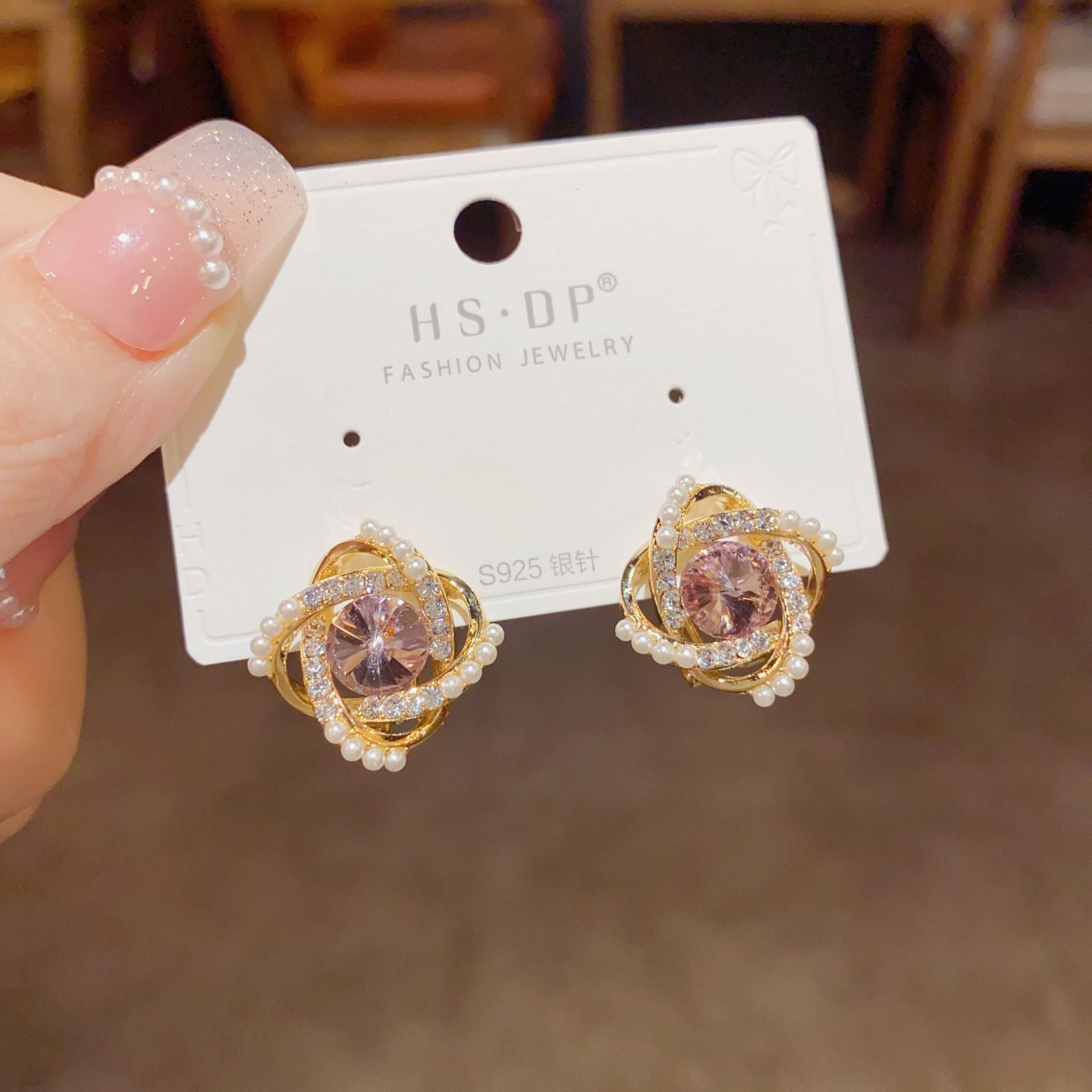 S925 silver needle exquisite light luxury elegant small fragrant zircon stud earrings wholesale