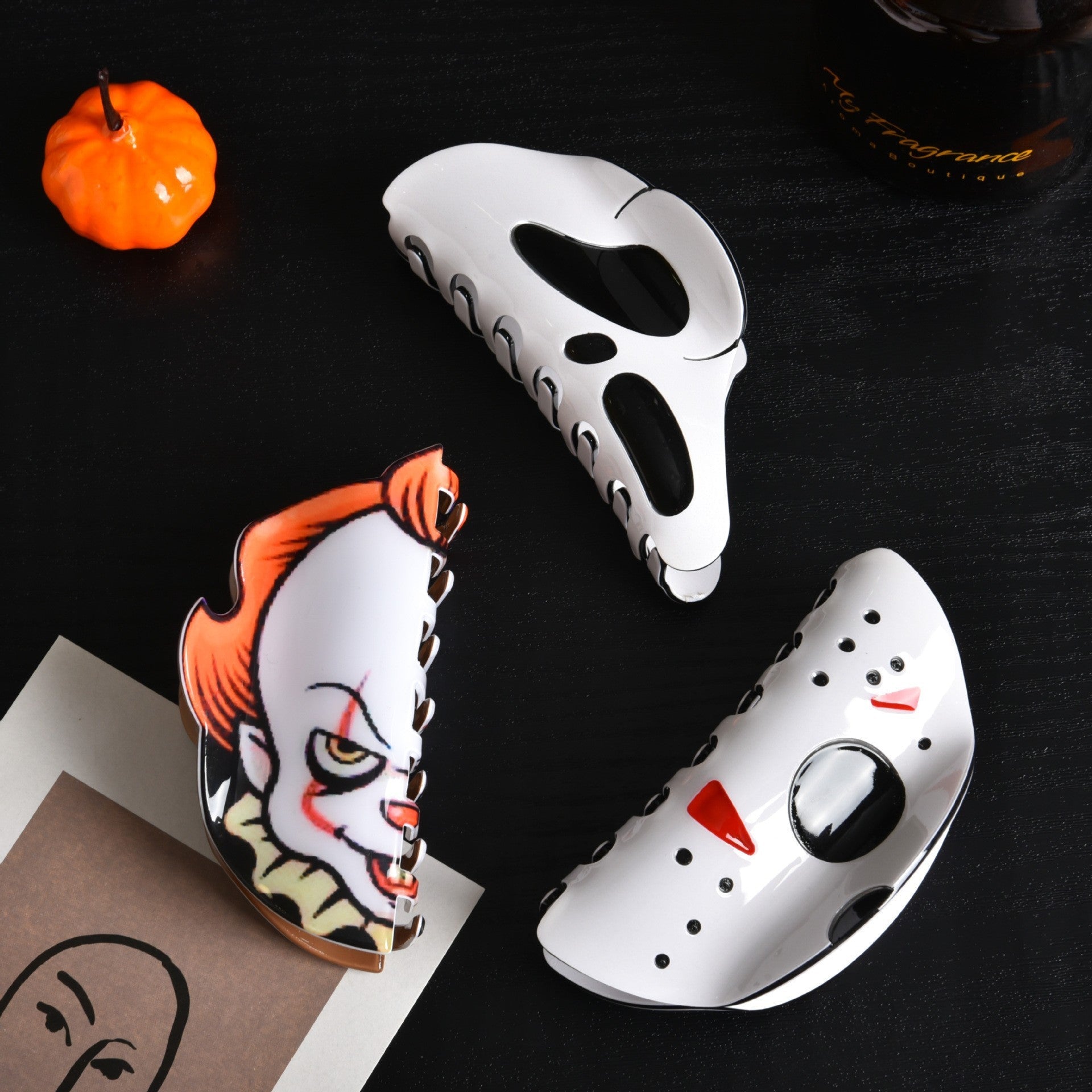 lady halloween pattern arylic hair claws