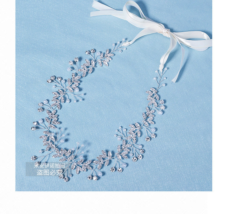 women's pastoral leaf