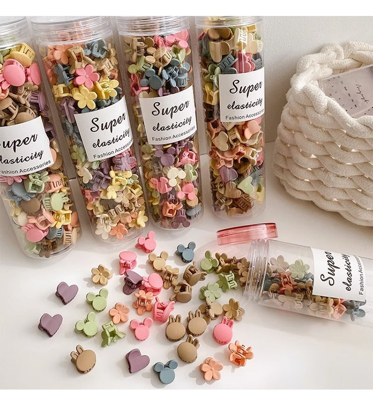 Women's Sweet Rabbit Heart Shape Arylic Hair Claws