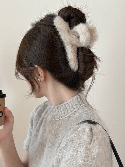 Korean Style Large Mink Fur Grip Women's New Autumn and Winter Hair Volume Shark  Former Red Hot Design Niche Barrettes