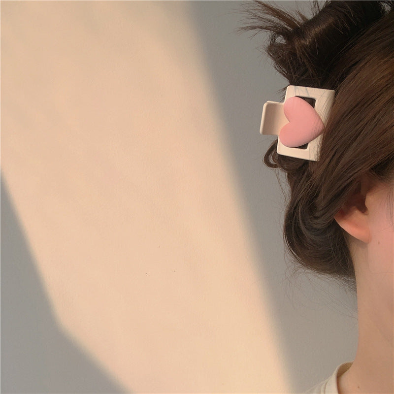 sweet heart shape resin handmade hair claws