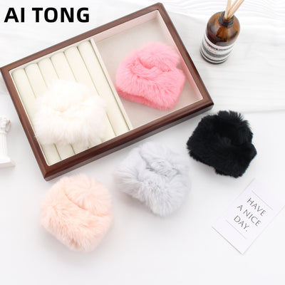 Women's Simple Style Classic Style Solid Color rabbit fur Hair Claws