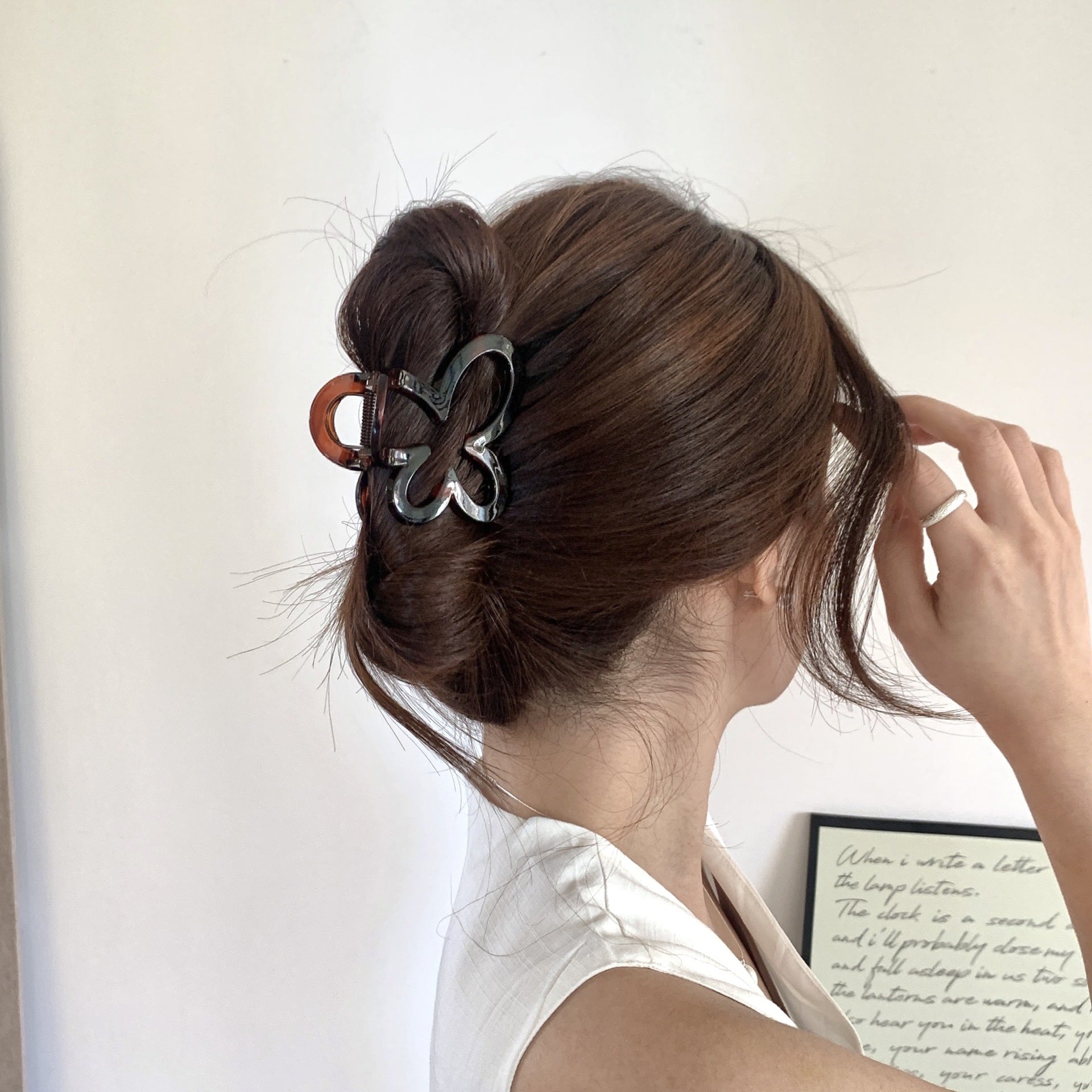 Women's Simple Style Solid Color Acetic acid sheets Polishing Hair Claws