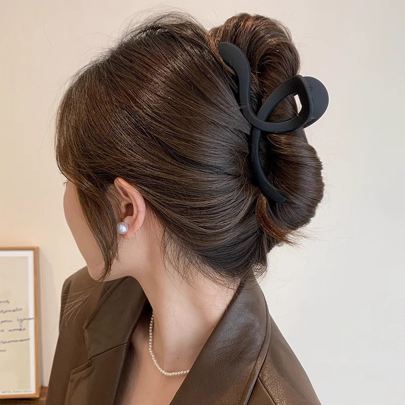 Cute love grab clip girl 2025 new popular high-end disc hair shark clip hairpin hair card headdress