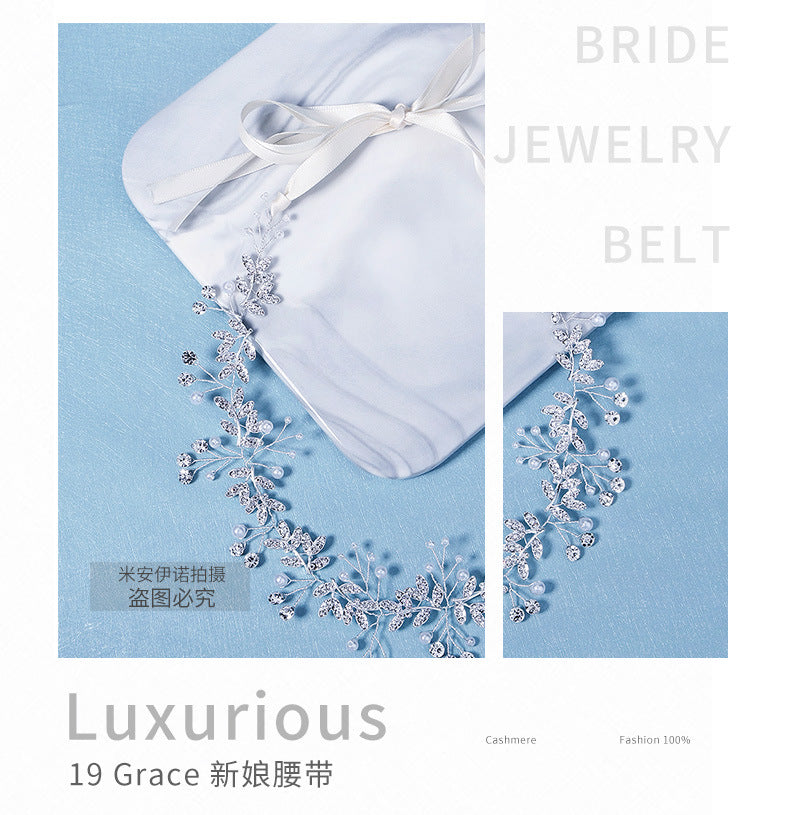 women's pastoral leaf