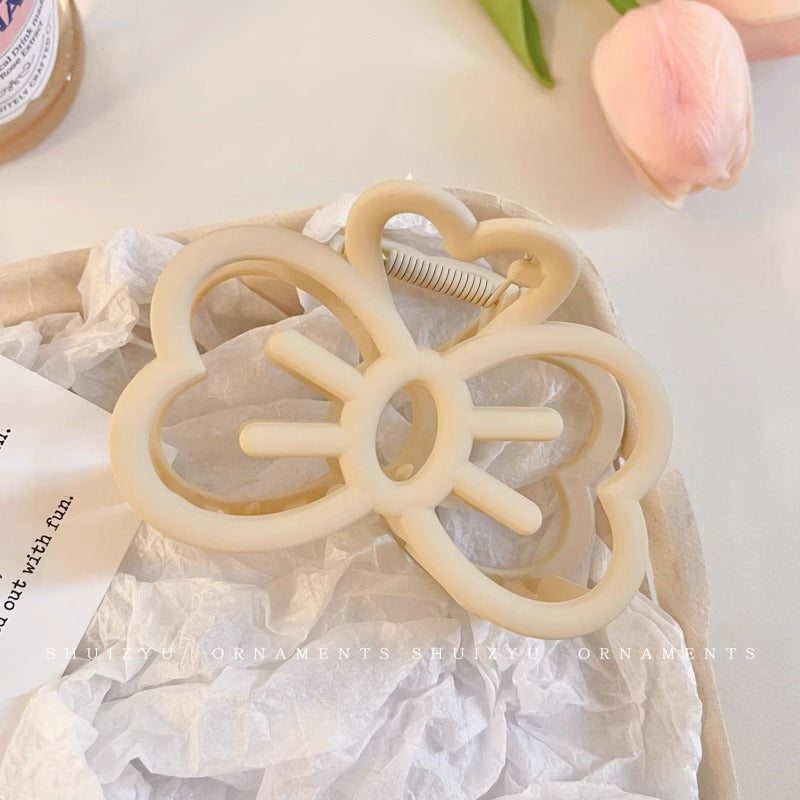 Cute love grab clip girl 2025 new popular high-end disc hair shark clip hairpin hair card headdress