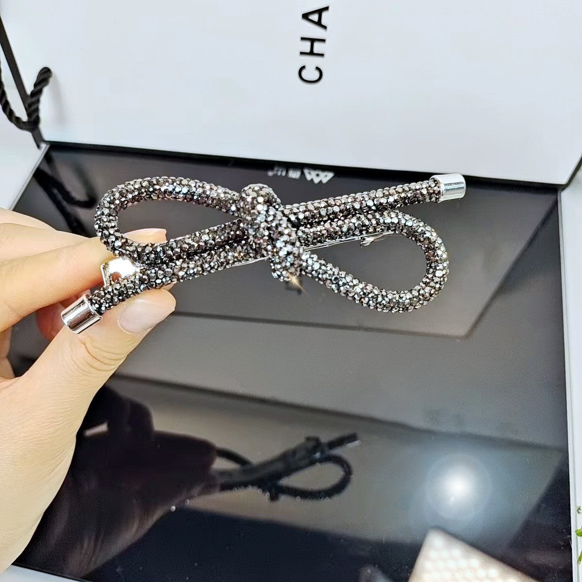 Women's Simple Style Classic Style Bow Knot Alloy Inlay Rhinestones Hair Clip