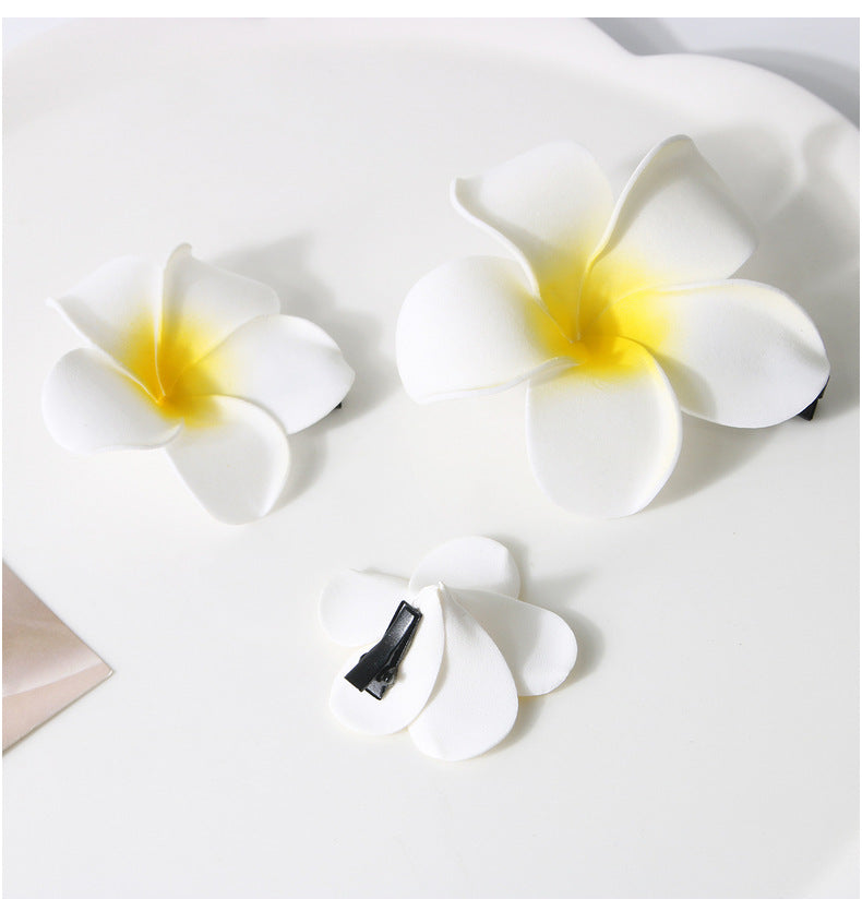 Women's Sweet Flower Plastic Metal Inlay Pearl Hair Clip