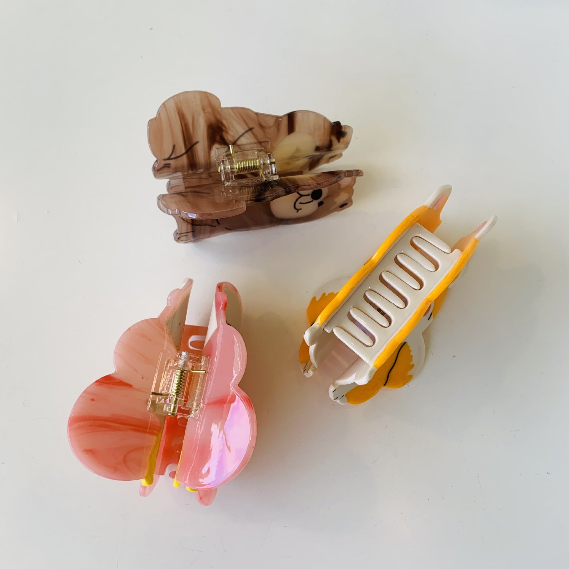 Women's Cartoon Style Solid Color Acetic acid sheets Hair Claws