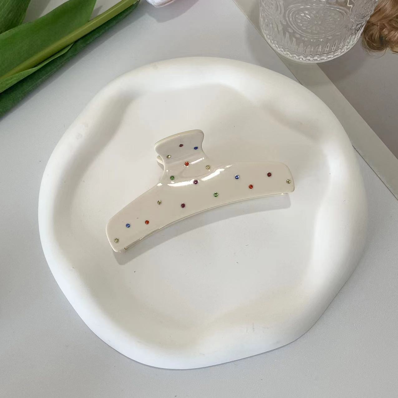 Women's Simple Style Classic Style Solid Color Acetic acid sheets Handmade Hair Claws