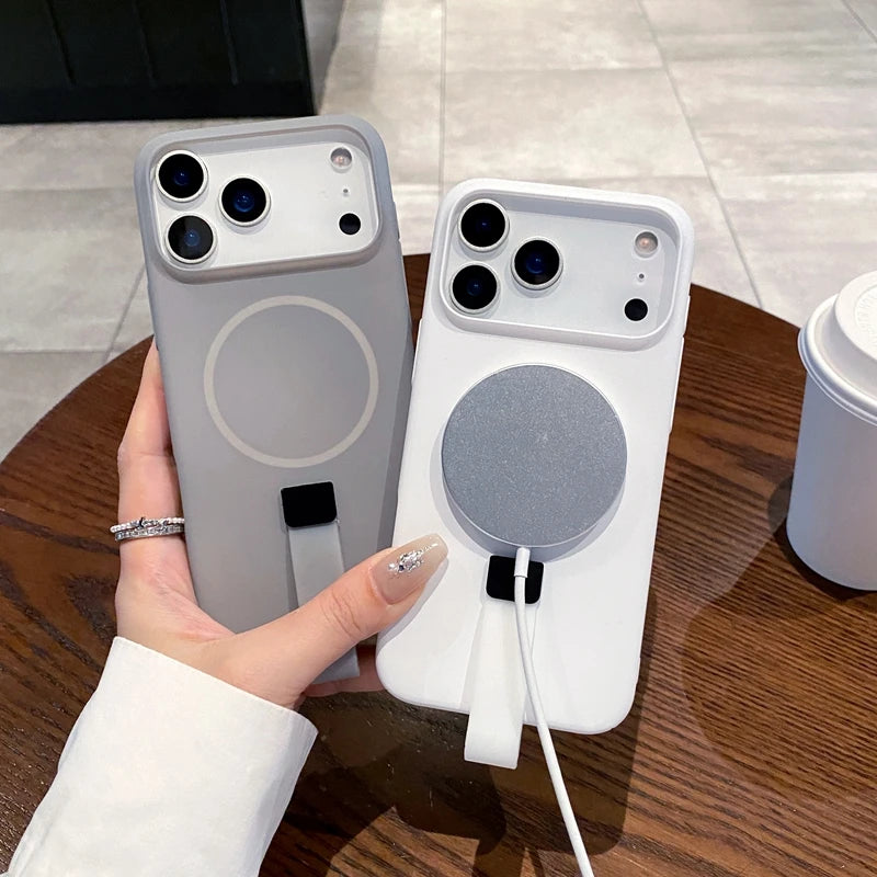 Luxury Magsafe With Hand Strap Phone Case For iPhone 17 Air 16 15 14 13 12 11 Pro Max Magnetic Bumper Liquid Silicone Cover