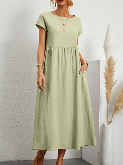 A-Line Plus Size Pleated Pockets Solid Color Round-Neck Midi Dresses