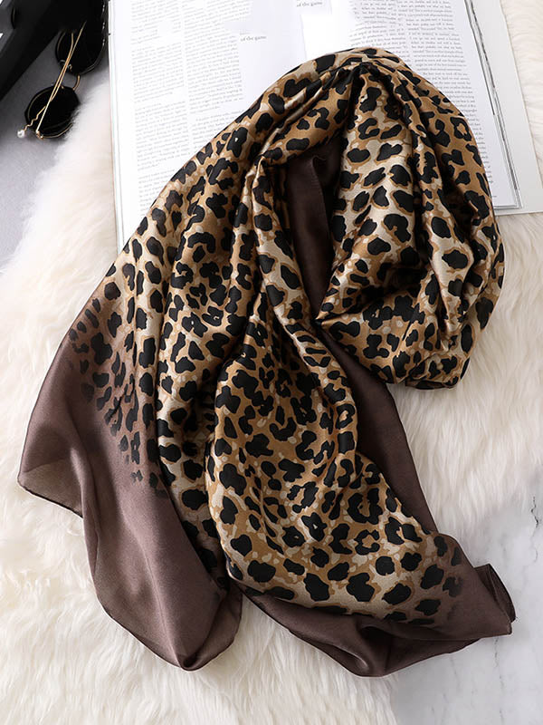 Stylish Leopard Gradient Silk Scarf
