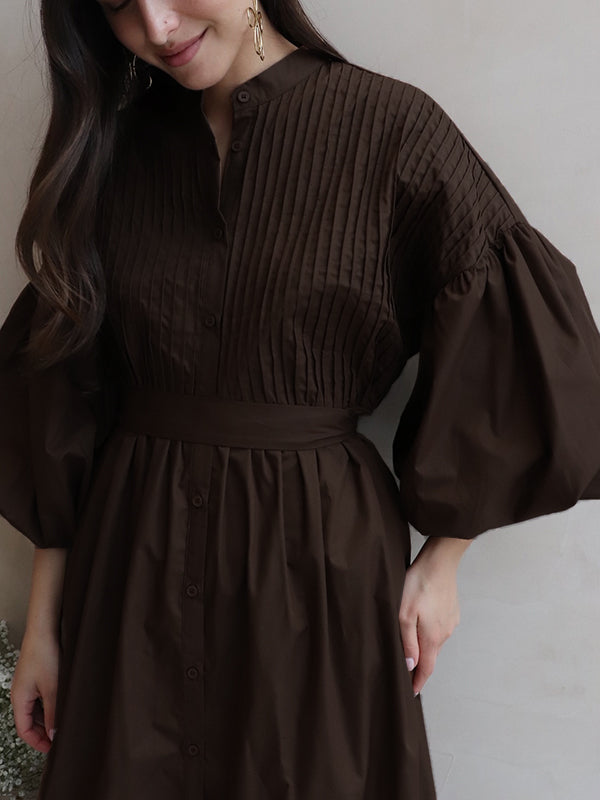 Half Sleeves Loose Buttoned Pleated Solid Color Tied Waist Stand Collar Maxi Dresses