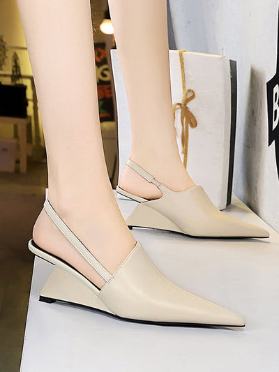 Pointed-Toe Split-Joint Pumps