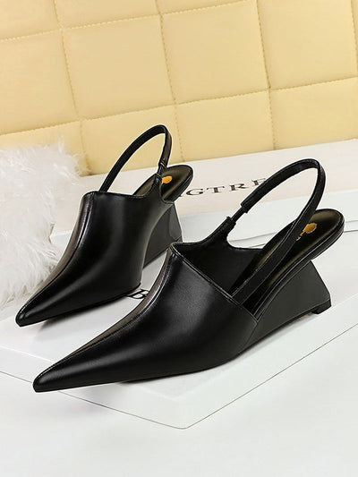 Pointed-Toe Split-Joint Pumps