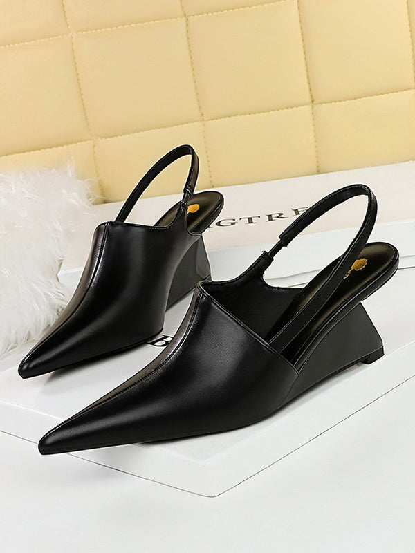 Pointed-Toe Split-Joint Pumps