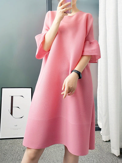 A-line Flared Sleeves Pleated Solid Color Round-neck Maxi Dresses Midi Dresses