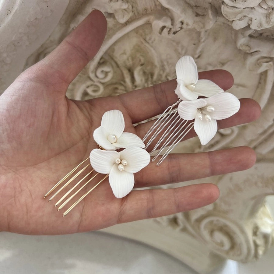 Women's Elegant Streetwear Flower Imitation Pearl Metal Hair Combs