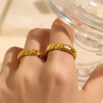 Jewelry Elegant Round 304 Stainless Steel 18K Gold Plated Polishing Plating Rings