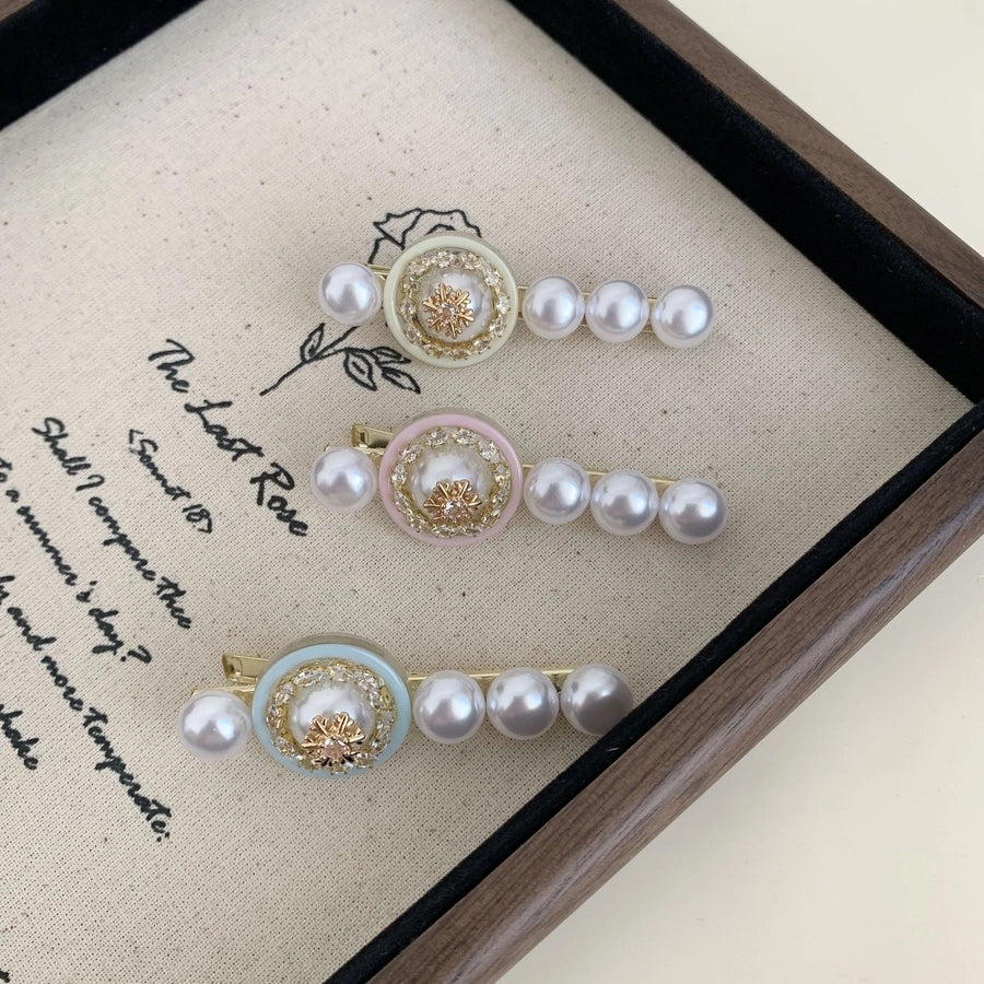 Women's Elegant Simple Style Streetwear Floral Iron Inlay Artificial Pearls Hair Clip