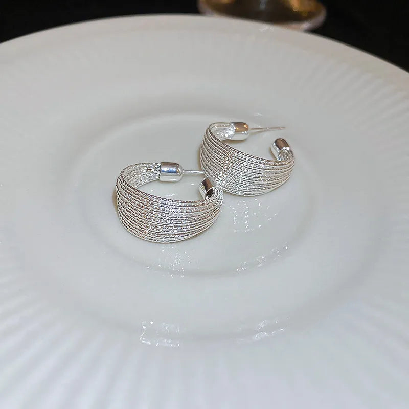 retro c shape solid color metal plating women's earrings 1 pair