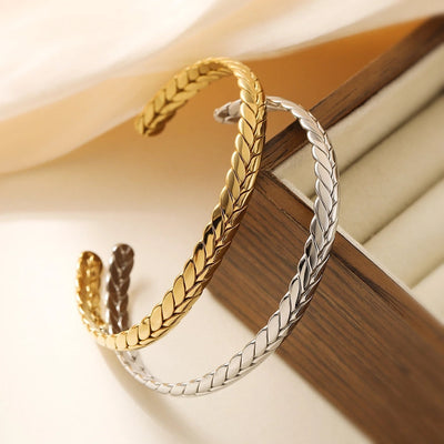Retro Simple Style Geometric 304 Stainless Steel Cuff Bracelets In Bulk