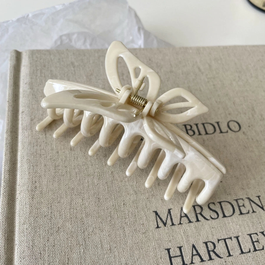 Women's Sweet Cool Style Butterfly Metal Plating Hair Claws