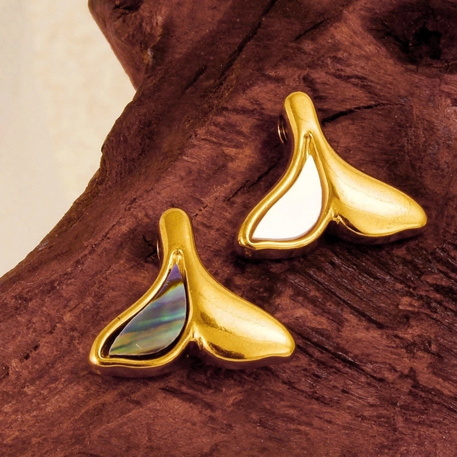 Jewelry Vintage Style Classic Style Fish Tail 304 Stainless Steel Shell 18K Gold Plated Irregular Plating Pendant Necklace