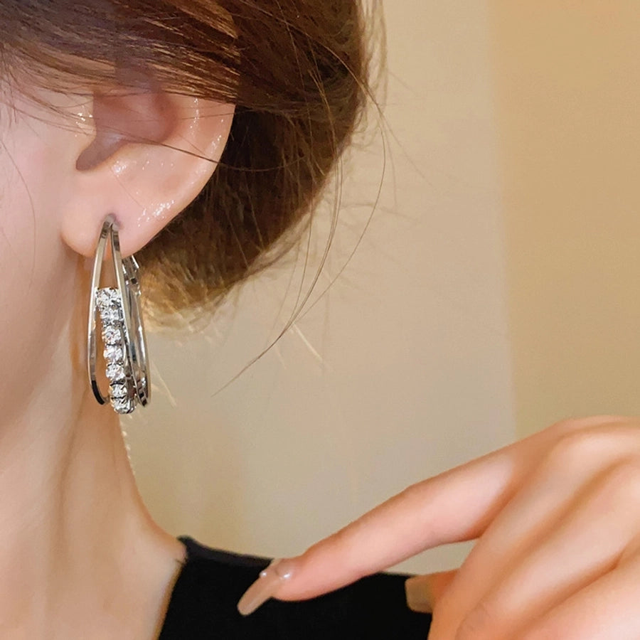 1 Pair Elegant Geometric Solid Color Copper Hoop Earrings