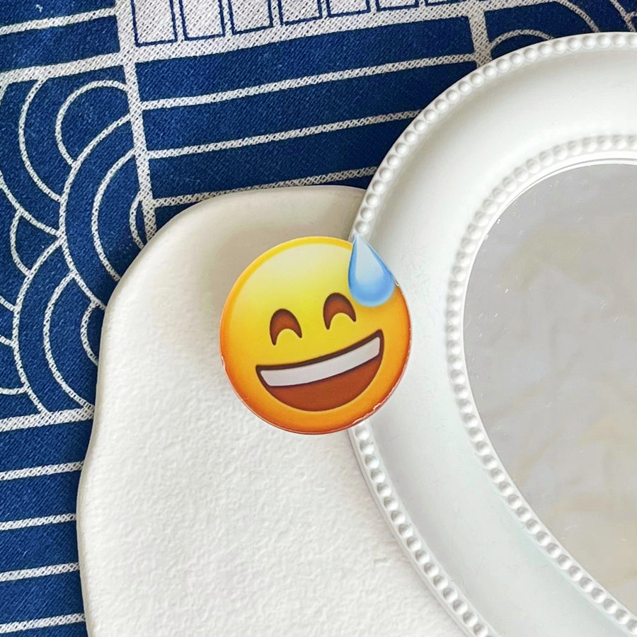 Women's Cute Smile Face Water Droplets Plastic Epoxy Hair Clip