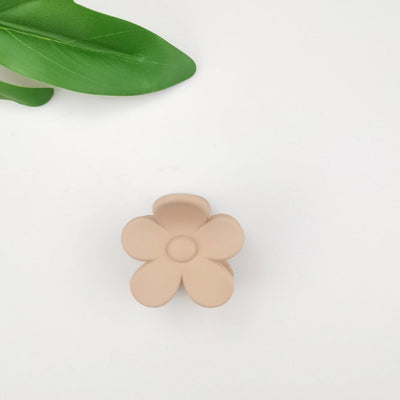 cute korean style flower plastic resin stoving varnish hair claws