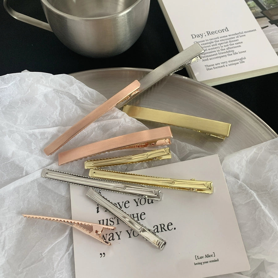 Women's Casual Simple Style Streetwear Solid Color Alloy Hair Clip