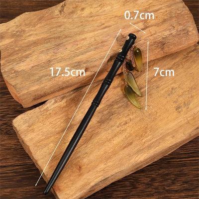 Women's Chinoiserie Classic Style Artistic Bamboo Flower Wood Tassel Hairpin