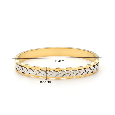 Elegant Retro Star Heart Shape Grain Titanium Steel Bangle In Bulk