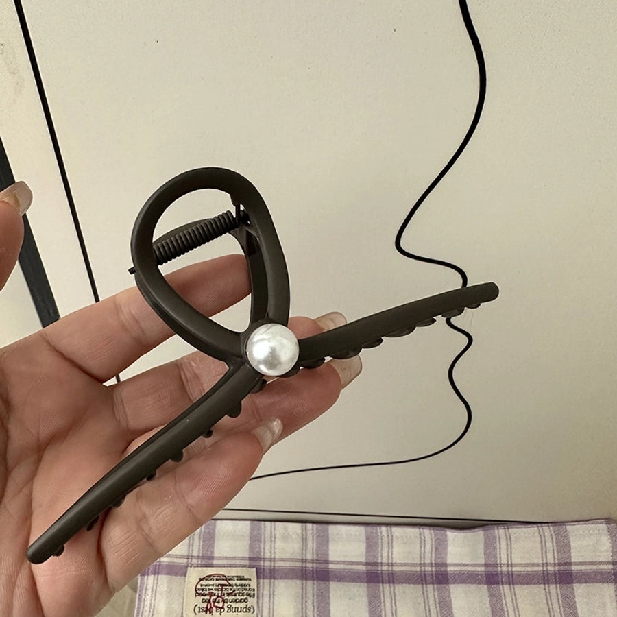 Frosted Grab Clip Oversized Hairpin Back of Head Advanced Sense Hair Volume Thick Hair Pearl Shark Clip Women's Early Spring