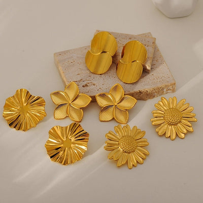 1 Pair Elegant Classic Style Geometric Circle Flower 304 Stainless Steel Ear Studs