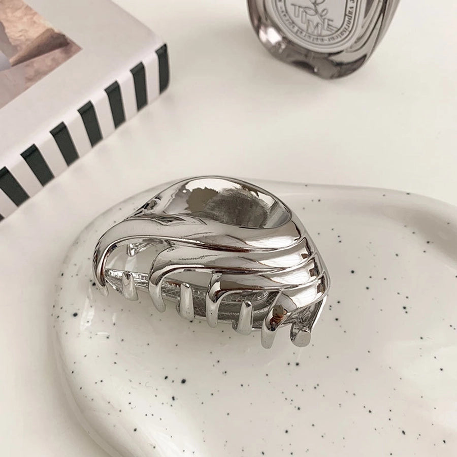 Women's Casual Simple Style Solid Color Alloy Hair Claws